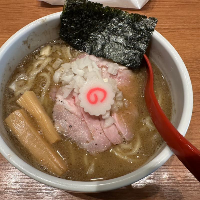 煮干し中華そば(煮干中華そば鈴蘭 新宿店 （すずらん）)