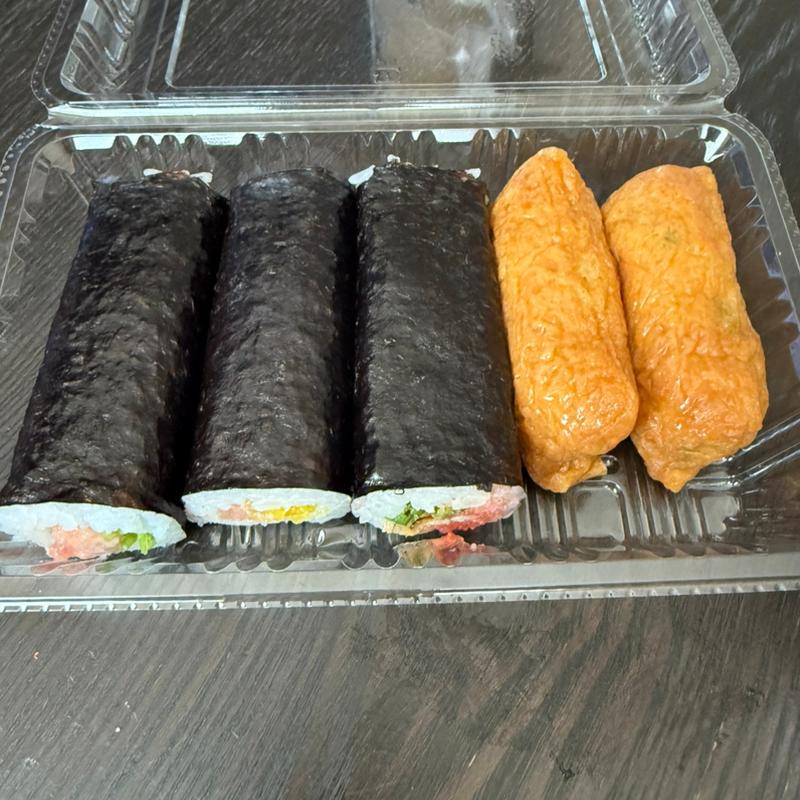 ネギトロ、とろたく　鯖明太　いなり(スーパーベルクス 足立花畑中央店)