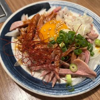 芝ユッケ