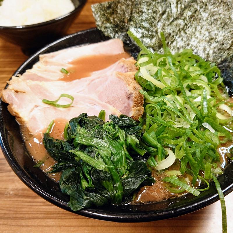 チャーシューメン並 九条ネギ(横浜家系らーめん 二代目武道家)