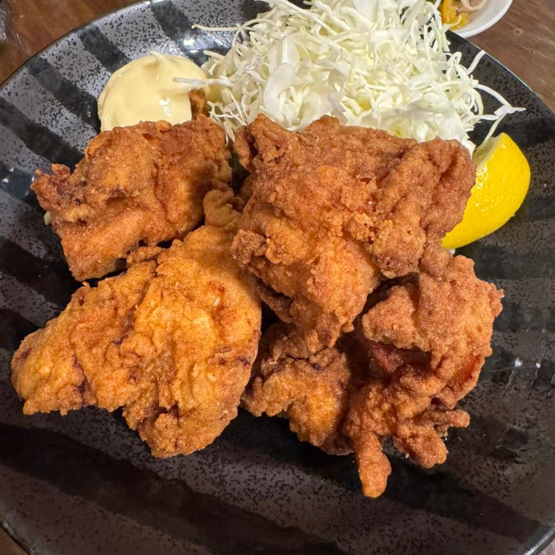 からあげ(牛すじホルモン 二刀流武蔵｜居酒屋)