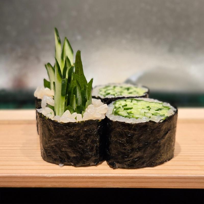  塩かっぱ巻(立喰い鮨 SMART男前鮓 中日ビル店)