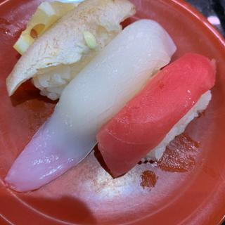 夏の3種盛り(ヤリイカ,本マグロ,のどぐろ)(回し鮨 若貴 池袋サンシャイン60通り店)