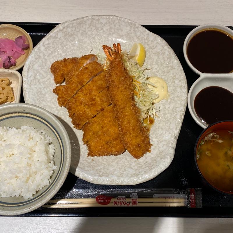 ロースと海老定食(矢場とん 大阪 阪急三番街店)