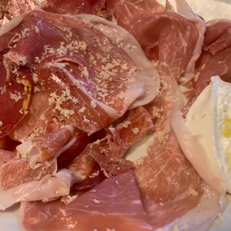 生ハムの盛り合わせ(トトト)