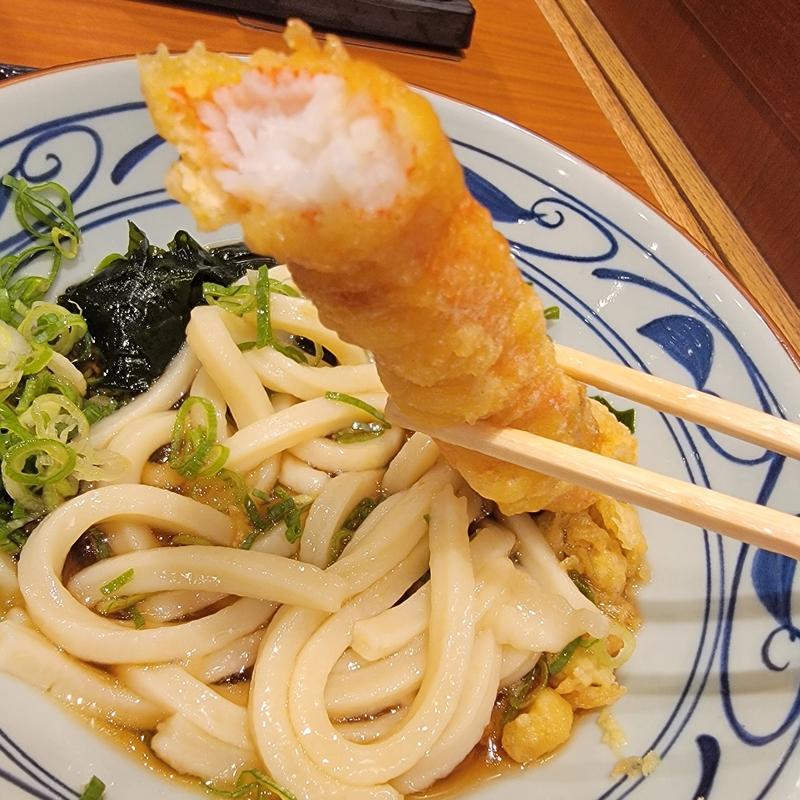 ジャンボカニカマ(丸亀製麺 大宮大和田店)