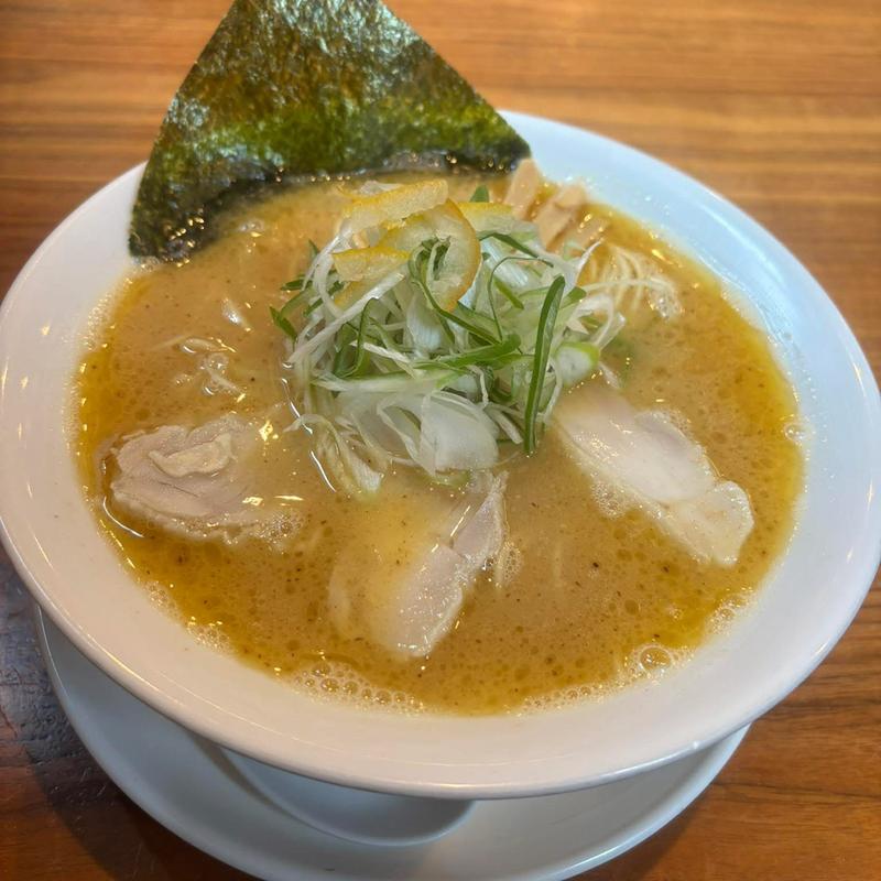 濃厚鶏白湯(麺屋蓮)