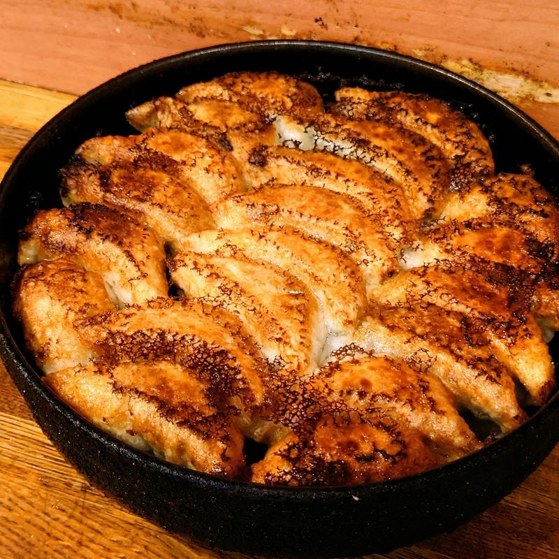 鉄なべ餃子 (2人前)(博多鉄なべ餃子なかよし （ハカタテツナベギョウザナカヨシ）)