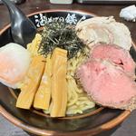鉄人の温玉油そば