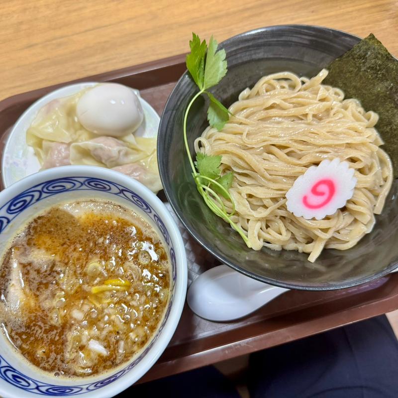 つけ麺中盛り＋味玉＋ワンタン(らーめん理庵)