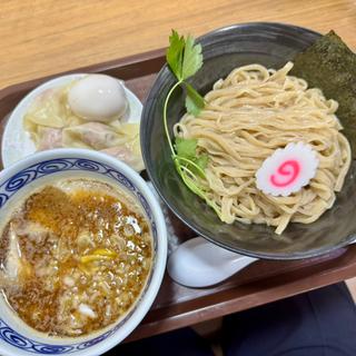つけ麺中盛り＋味玉＋ワンタン