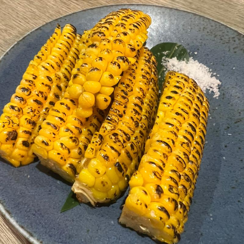 炭火焼とうもろこし(炭火焼鳥ハチイチ)