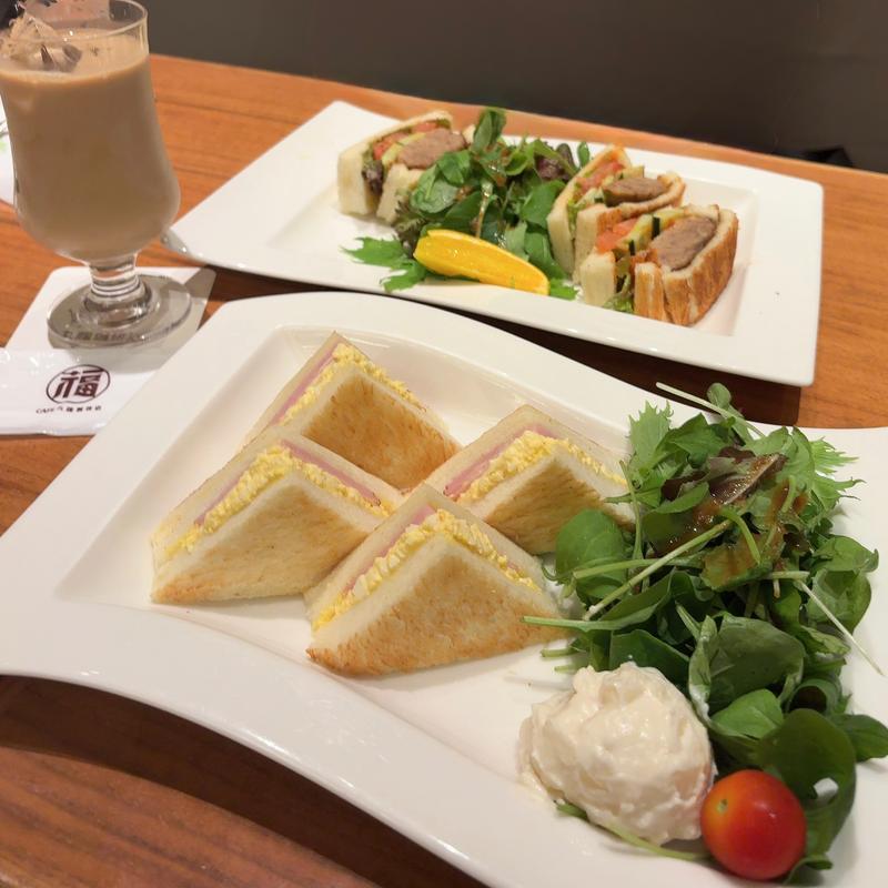 ハンバーグサンド　ミックストーストサンド(丸福珈琲店 近鉄あべのハルカス店)