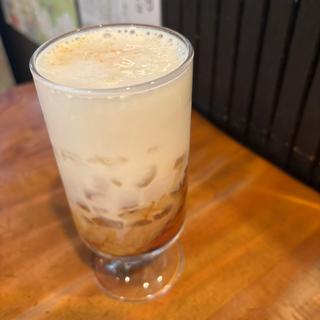 なめらかアイスカプチーノ(ビア&カフェ BERG（ベルク）)