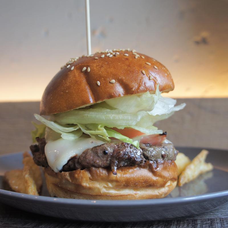 ベーコンチーズバーガー(Haré Baré Burger)