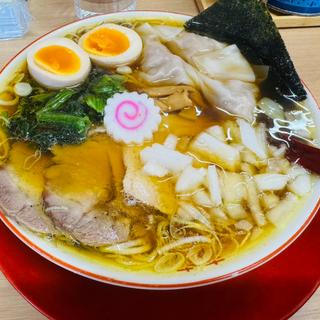 特製醤油ラーメン(ワンタンチンタンアンポンタン)