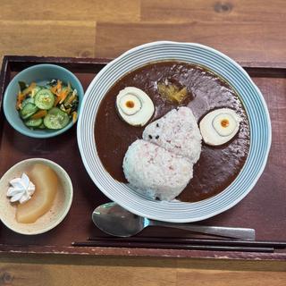 鎌足公にらみカレー