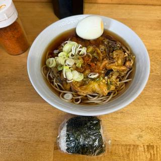 天ぷらそば　ゆで玉子　おにぎり