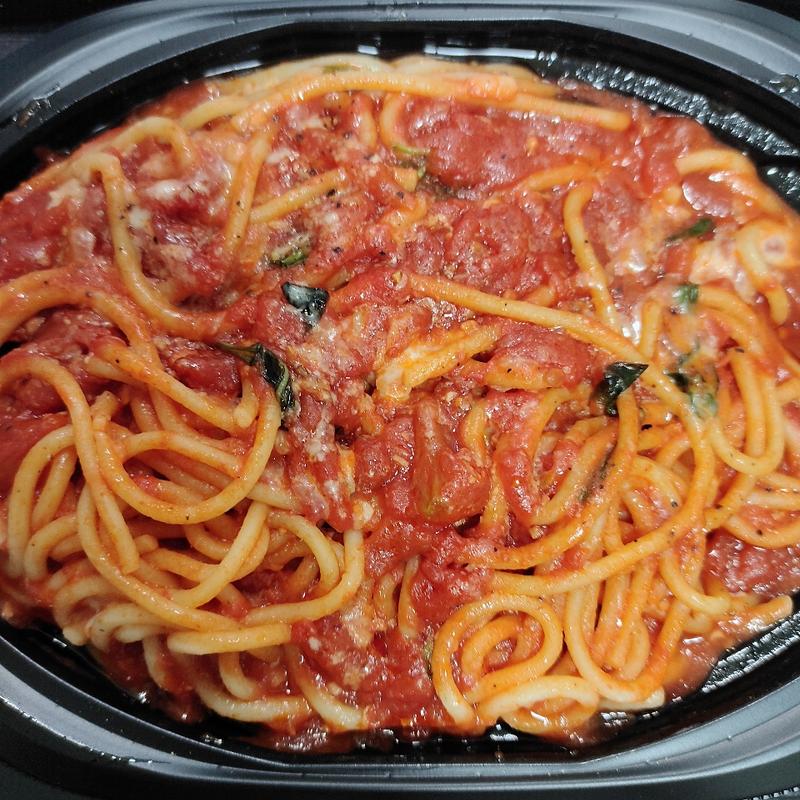 バジルとモッツァレラのトマトソース(パスターヴォラ 外苑前)