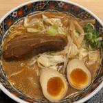 煮玉子のせ角煮味噌ラーメン