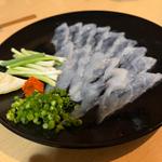 天然虎ふぐの刺身(英二楼 （えいじろう）)