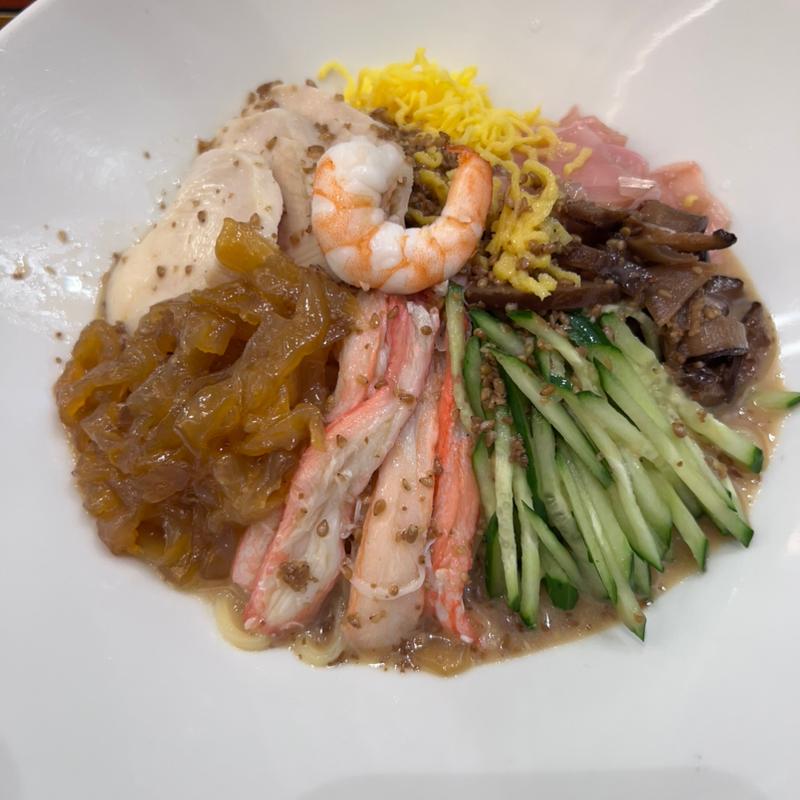 冷やし中華（胡麻）(麻布茶房 日比谷シャンテ店)