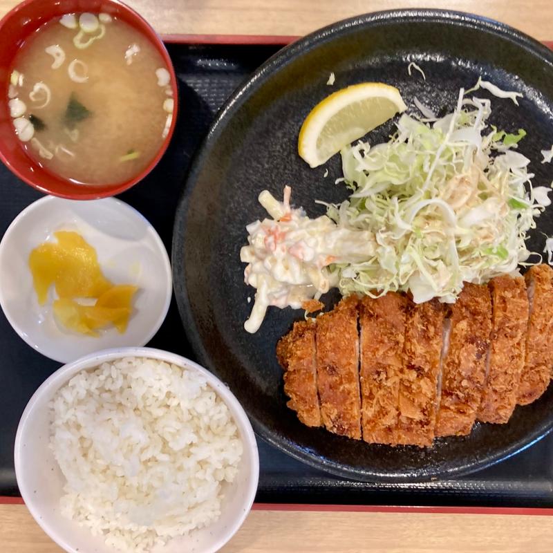 とんかつ定食(らーめん 喰心坊)