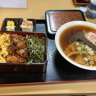 鶏重ラーメンセット