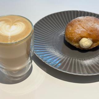 生ドーナツ カフェラテ(Donuts & Coffee Monzen Gate)