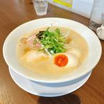 濃厚白湯そば醤油　味玉トッピング