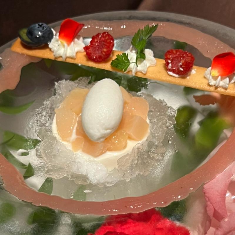 ピーチメルパ YER 2025(メインダイニングルーム ル・トリアノン)