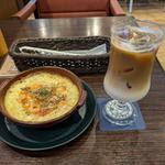 海老とトマトのクリームドリア アイスカフェラテ