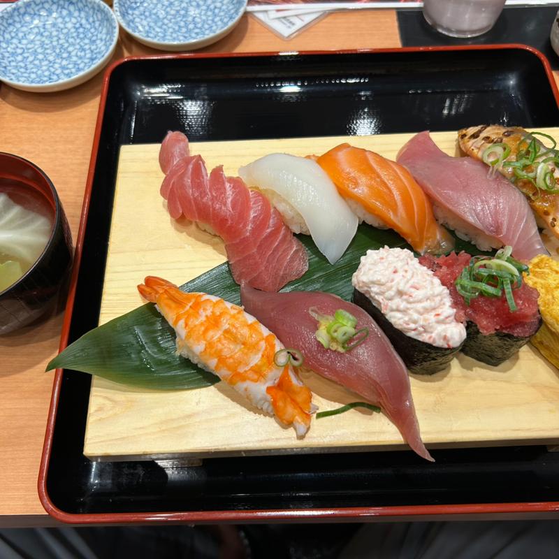 日替り握り寿司(魚がし鮨流れ鮨静岡石田店)