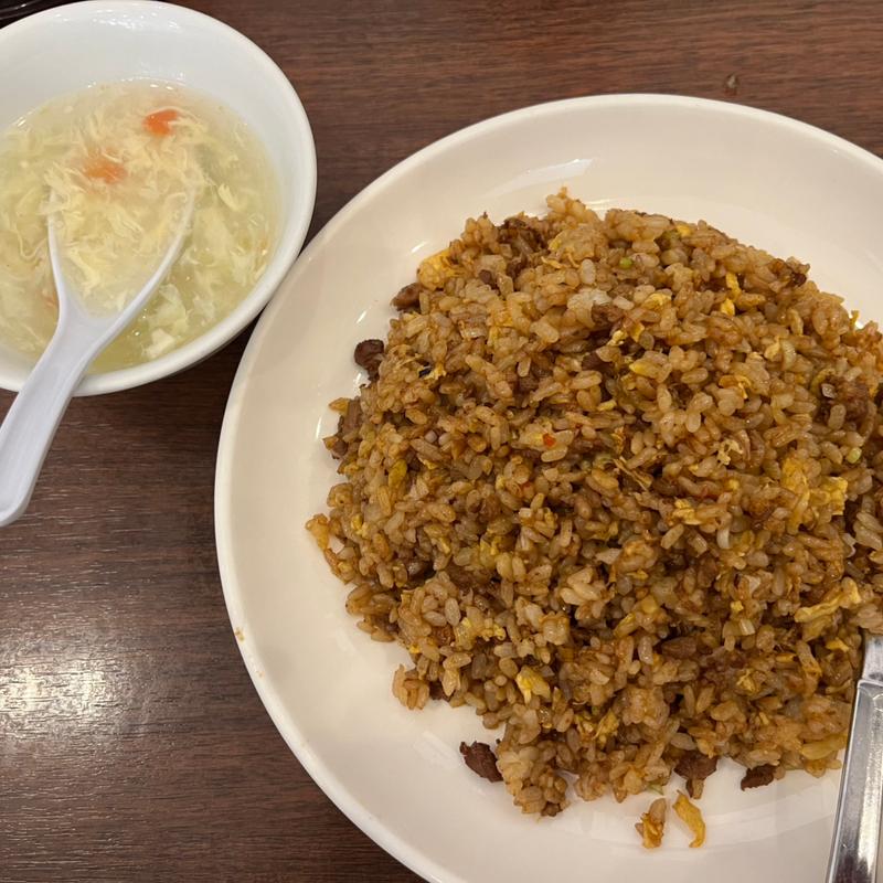 黒チャーハン(香港庭 八千代緑が丘店)