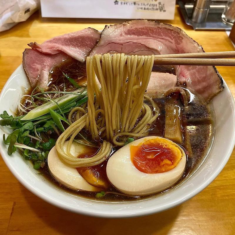 醤油 玉子付き(麺通処 日加月)