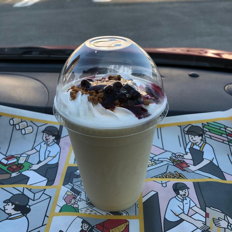 ベリーチーズケーキフラッペ(マクドナルド 尾竹橋通り栗原店)