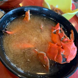カニの味噌汁(生魚料理 辰巳)