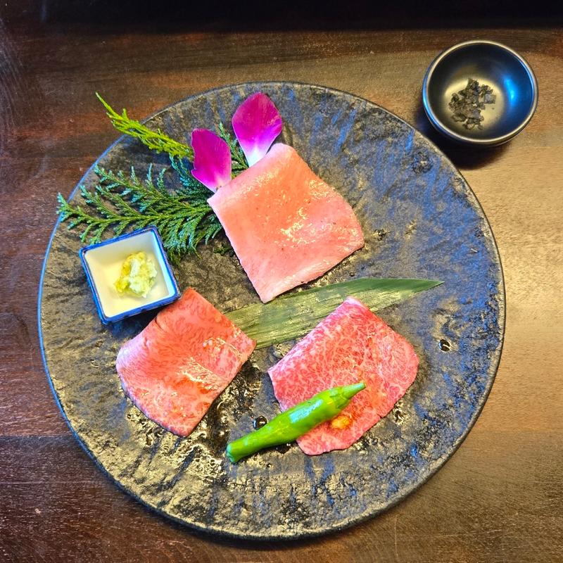 特選三点盛り(タレと塩)(先斗町焼肉きらく)