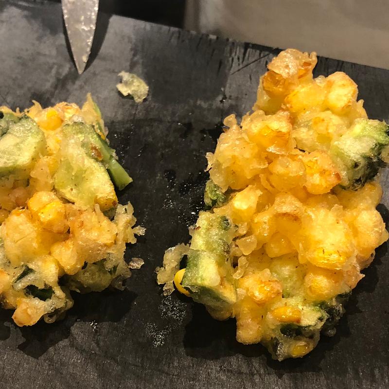 とうもろこし・ゴウヤ揚げ(立呑み 鉄砲玉)
