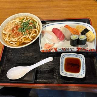 寿司定食(かさい食堂)