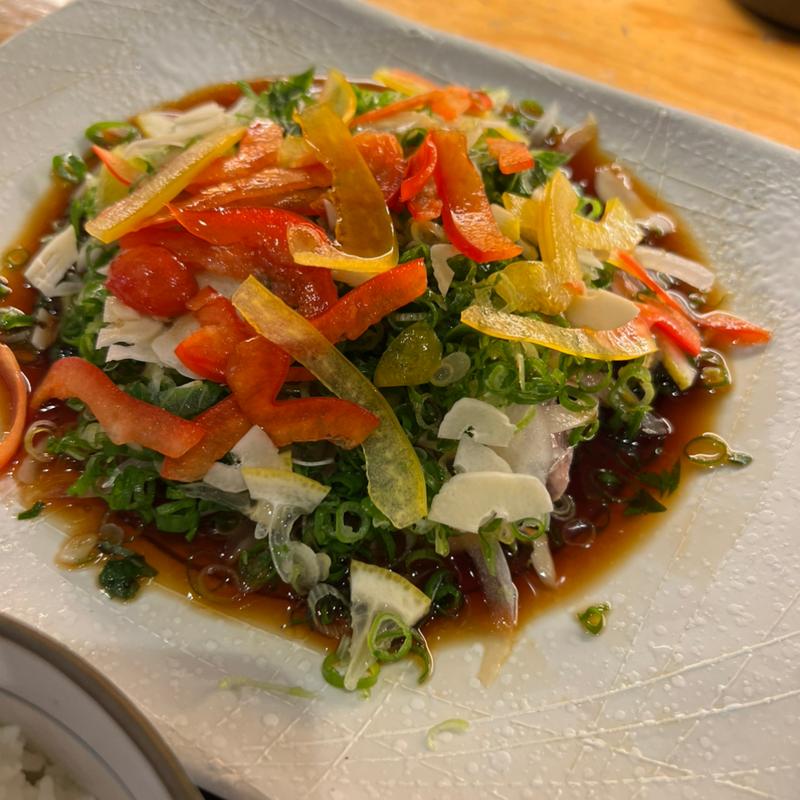 カツオのたたき(日楽哩名物カツオたたき御膳)(みき日楽哩)