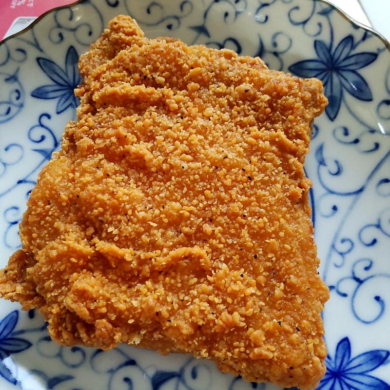 ファミチキざっくり40%増量(ファミリーマート 盛岡三本柳店)