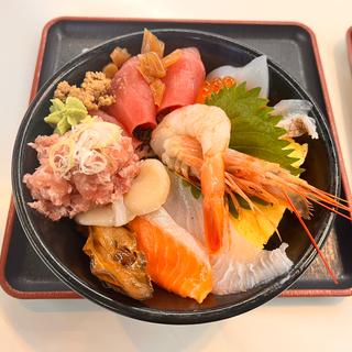 海鮮チラシ丼(松島さかな市場 )