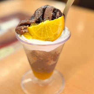 オランジュショコラナッツパフェ