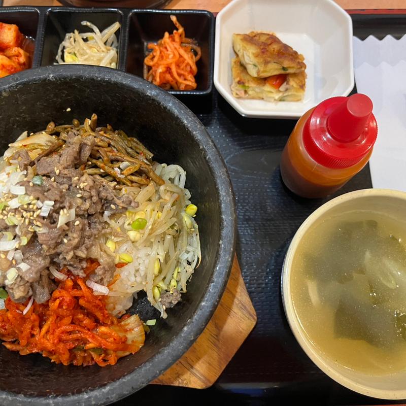 牛ブルコギ石焼ビビンバ定食(扶餘(プヨ) 電力ビル店)