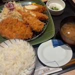 やまぶき(和幸ロースカツ＋カニクリームコロッケ)チーズ入りササミかつトッピング