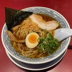 熟成醤油ラーメンとラーメン食べ終わったあとにくる餃子セット