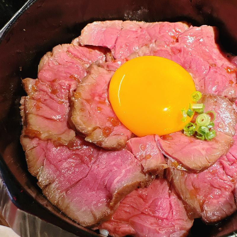 牛ひつまぶし丼(ローストビーフ)(肉バル×めっちゃ AbuRu yan)