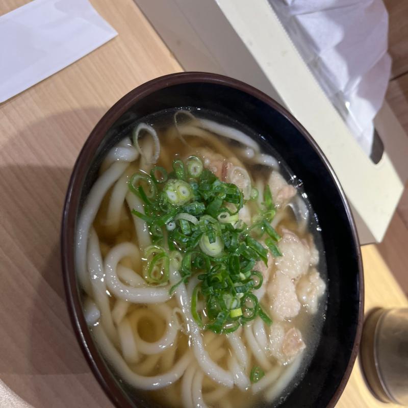 モツうどん(うどんそば恵寿多)