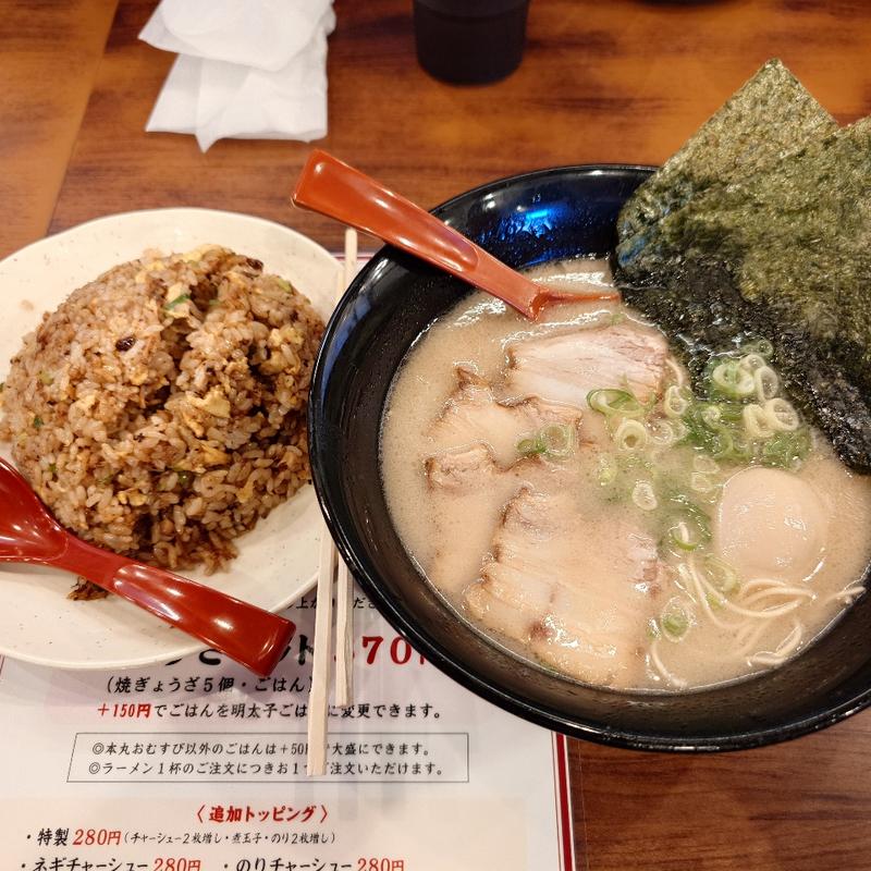 特製博多ラーメン+大盛りチャーハン(博多ラーメン 本丸亭 刈谷店)